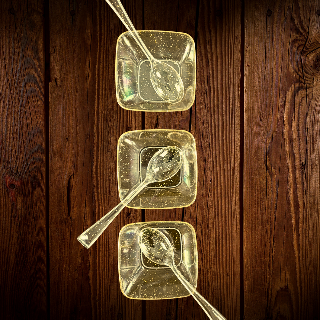 Mini plato hondo con mini cuchara. Clear con destellos. Unidad.