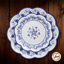Cargar imagen en el visor de la galería, Blanco con diseño azul. Plato para postre. 7 pulg. 10 Unid.
