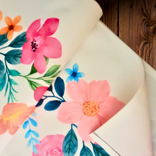 Cargar imagen en el visor de la galería, Flores multicolor. Camino de mesa de algodón.
