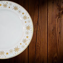 Cargar imagen en el visor de la galería, Copos de nieve. Blanco con borde de copos dorados. Plato Postre. Unidad
