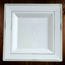 Cargar imagen en el visor de la galería, Blanco cuadrado borde plateado. Plato Principal. Unidad
