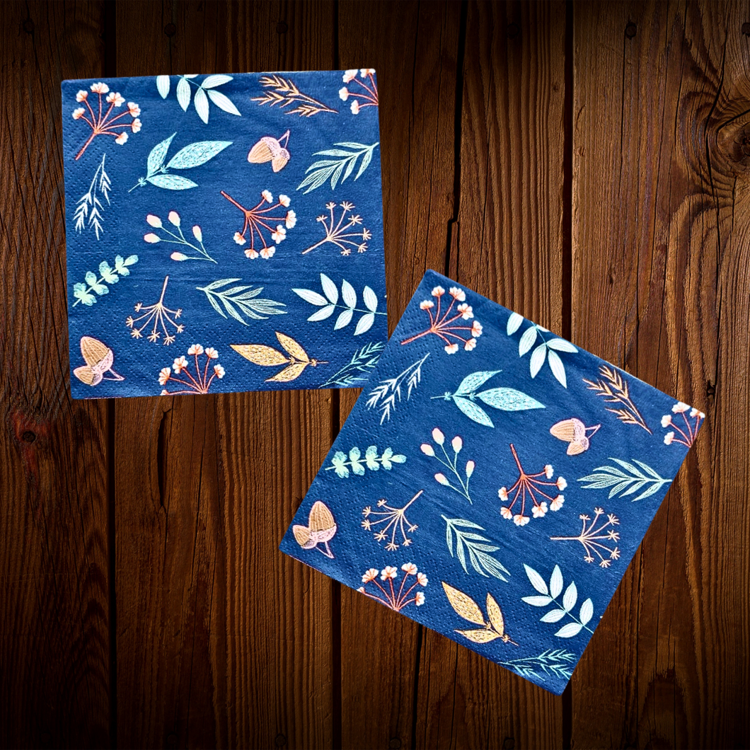 Azul con hojas. Servilletas cuadradas pequeñas. 20 Unid.