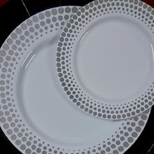 Cargar imagen en el visor de la galería, Set Blanco borde puntos plateados. Plato para postre. 6 Unidades. ULTIMO SET
