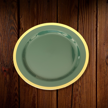 Cargar imagen en el visor de la galería, Verde con borde dorado. Plato Postre. Unidad.
